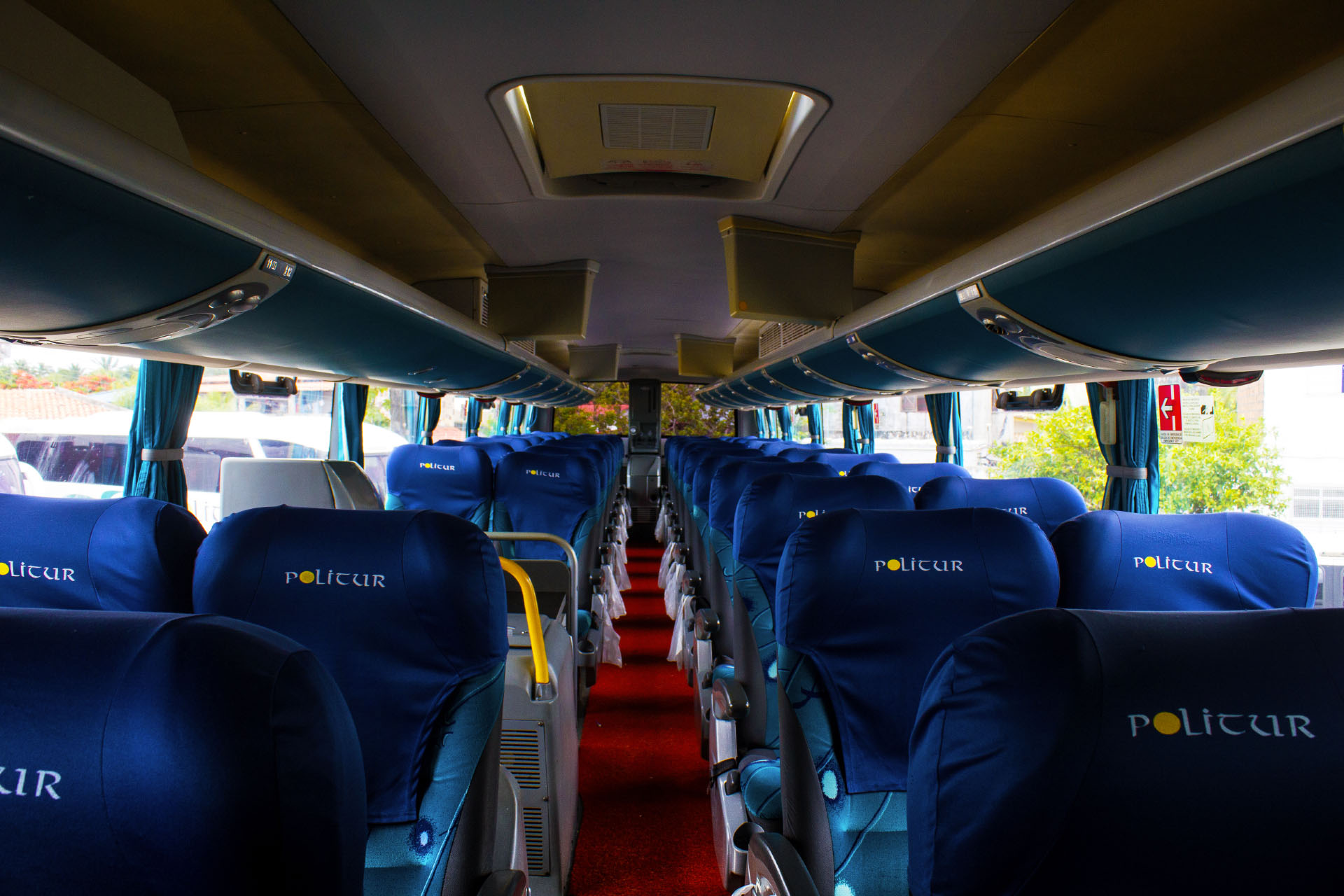 Ônibus DD, 56 Passageiros